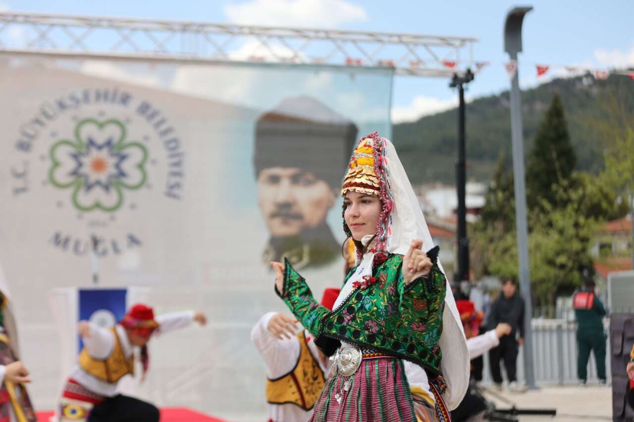 Muğla’da 23 Nisan Coşkusu: Çocuklar Bayramı Doyasıya Yaşadı 5